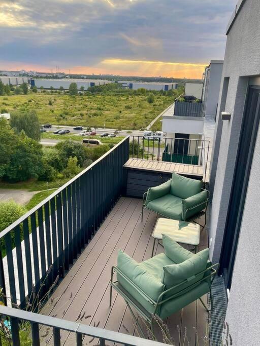 Rooftop Apartment,Business Trip,Fast Internet Schönefeld Екстериор снимка